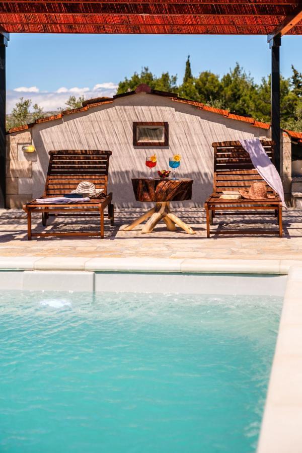 Holiday Home Maslinada Milna  Εξωτερικό φωτογραφία