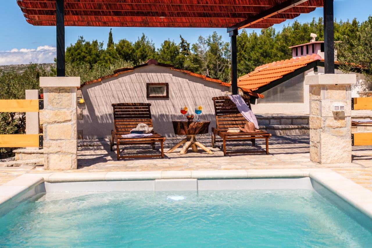 Holiday Home Maslinada Milna  Εξωτερικό φωτογραφία