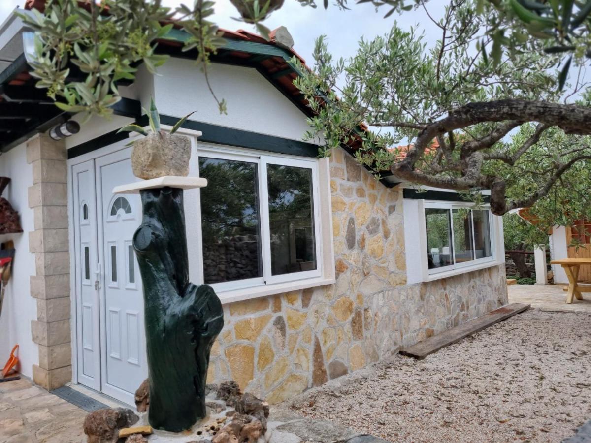 Holiday Home Maslinada Milna  Εξωτερικό φωτογραφία